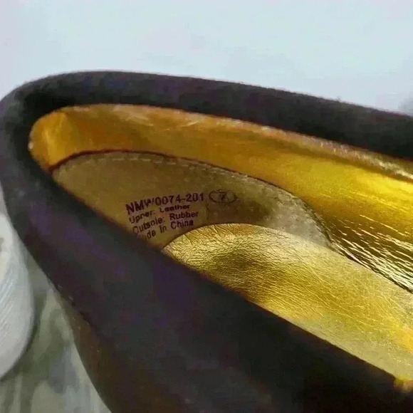 NAUGHTY MONKEY brown leather ankle booties. Size 7 - Picture 5 of 10